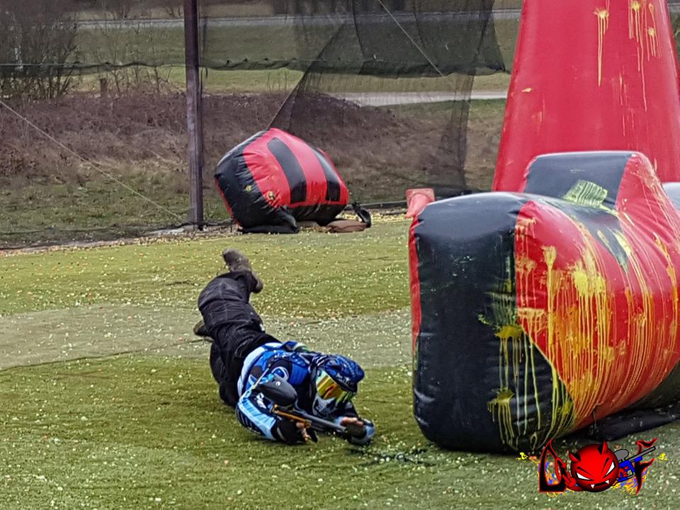 FTGpaintball52's tweet photo. Le premier tournoi de nos @DevilsOfFultot à @imperial_paint  ! https://t.co/i1Mej0ib04