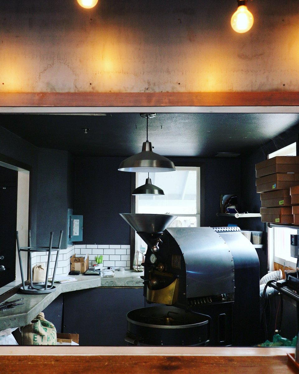 gregoryjamn's tweet photo. In-house ☕ #devoutcoffee #manmakecoffee https://t.co/3Ay3Ad5AMJ