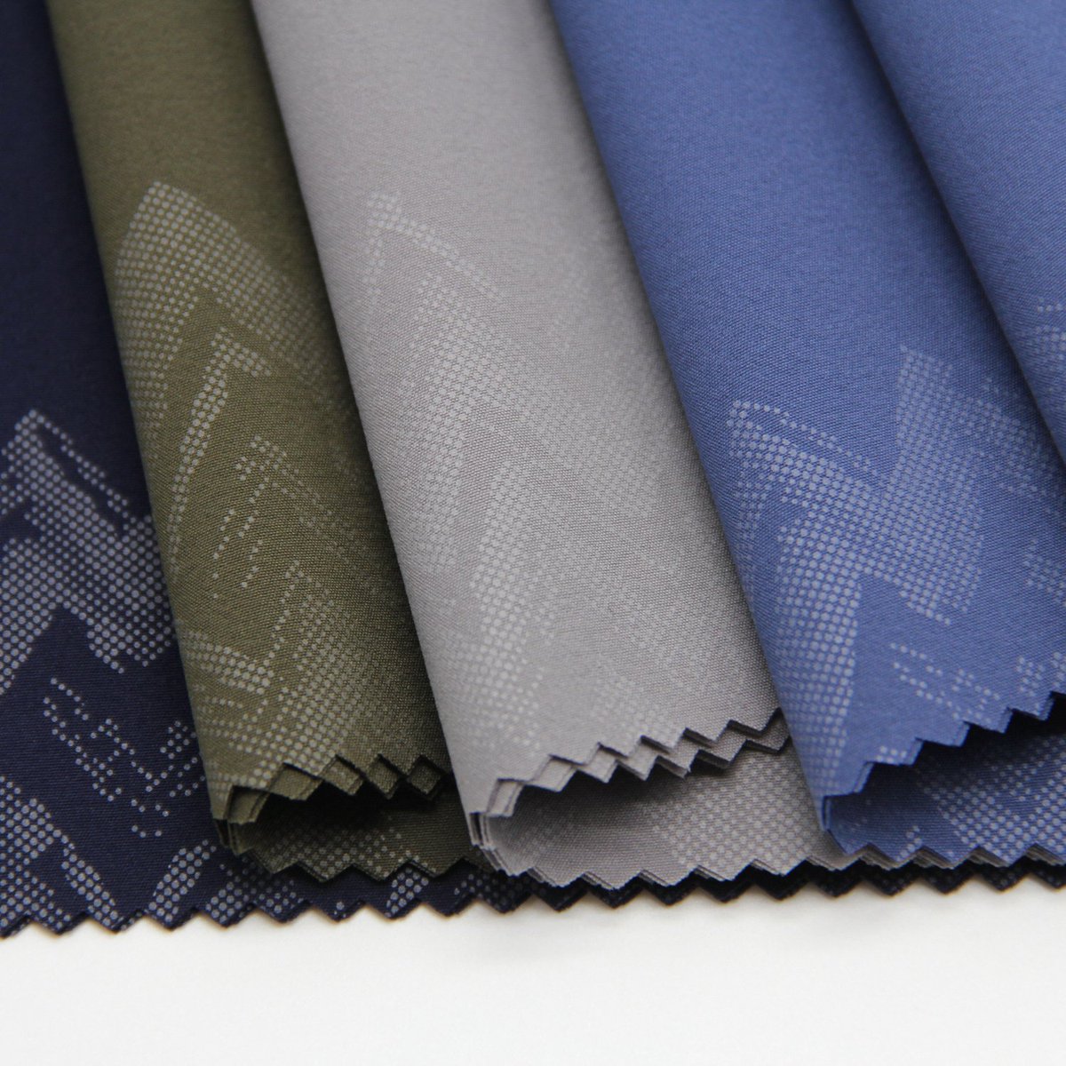 m18703670548's tweet photo. #menswear more nylon spandex fabric for light JACEKTS #JACEKTS #LIGHTJACKETS #SPRINGJACKETS #2017SPRINGJACKETSFABRIC https://t.co/FLbcKxH08u