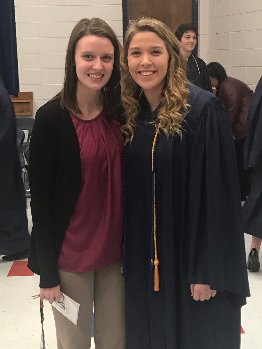 Emily Krummel tweet media