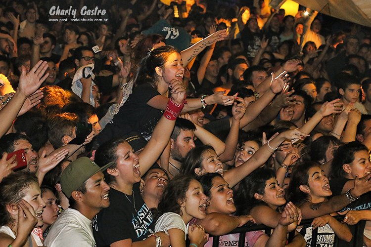 charly_castro20's tweet photo. Fer y Santi anoche con @DelAbuelo en Dolores.
Se acercó gente de Capital, Gran Bs. As. y del interior de la provincia.
Gracias. https://t.co/g5osdd1kb5