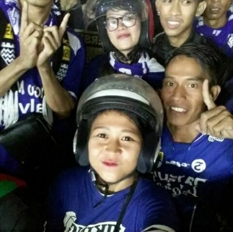 ciwonk44's tweet photo. deuk eleh deuk menang nu penting selfieh!?!heeeuuu #MENANGKAMIBANGGA #SERIKAMITERIMA #KALAHKAMISETIA https://t.co/RN8Hwkg5JL