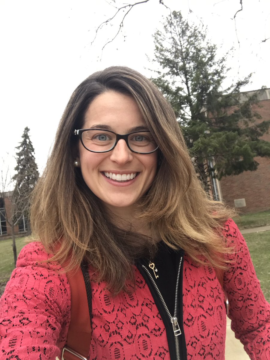 datadiva_Colby's tweet photo. Rocking red all week in honor of #IWD2017! Honor and thank the amazing women in your life this week: mothers, sisters, friends, colleagues https://t.co/EeXXvCem0a