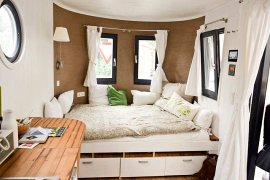 realtinyhouse's tweet photo. I want to live in this tiny house 😍

The "Karl" built by Wohnwagon in Austria https://t.co/nzUzL5w5dY