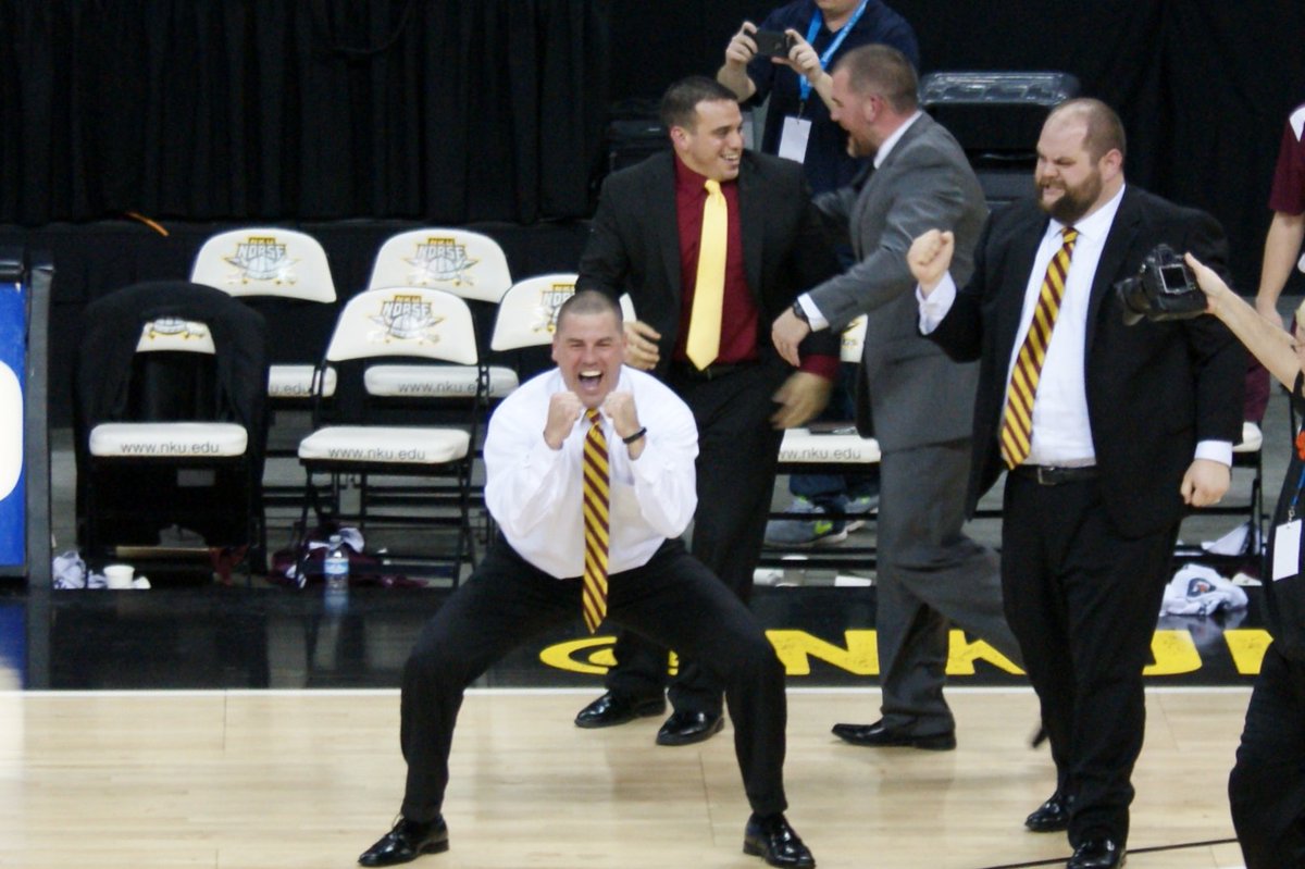 SraGHomework's tweet photo. The man the myth the legend- the 9th Region champ @coachsully11 https://t.co/GV7zS1n9Sh