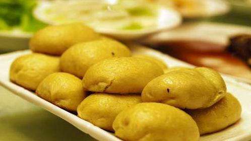DiscoverKunming's tweet photo. Considered to be a health food, buckwheat is plentiful in Yunnan's mountains! #VisitKunming & try a taste of the city's buckwheat buns! https://t.co/6gR9zovcLe