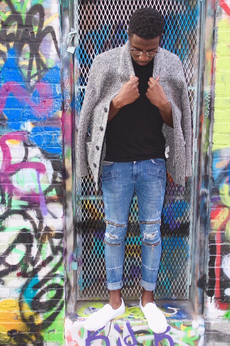 BubbaGotReal's tweet photo. #blackoutday https://t.co/XmLisPT1ll