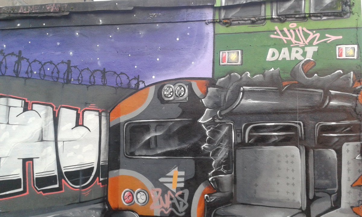 Oscar_Square_'s tweet photo. Inner City Art. @libertiesdublin https://t.co/JKyksIRQP2