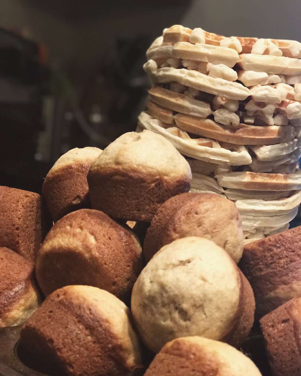 KourtneyHC's tweet image. #breakfastprep DONE!
#yum #momofthree #boymom #breakfast #proteinwaffles @jamieeason2012 #jamieeasonpumpeduppancakesturnedintowaffles