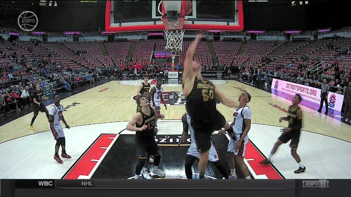 valpovines's tweet photo. UWM is one win away from being the first ever 23+ loss team to make the tournament #MotorCityMadness https://t.co/fN3nanOsT5