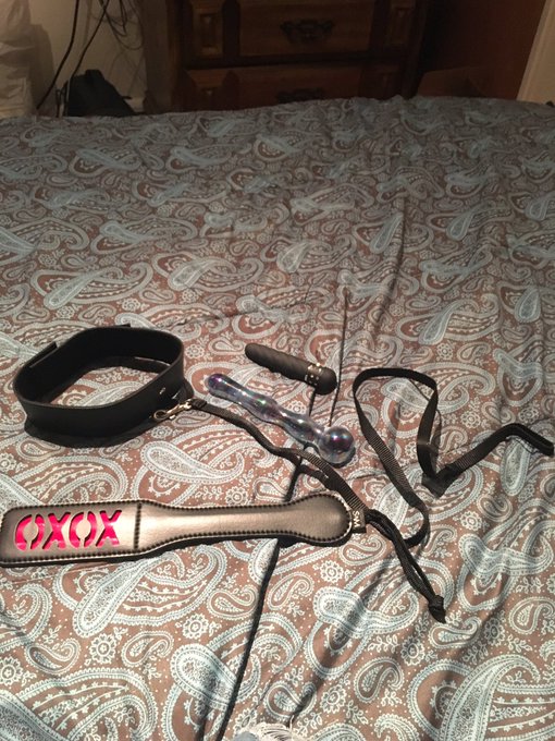 We got new toys 😈 https://t.co/9O7uMFnmgz<a href="/tag/newprofilepic"class="tags"><span>#newprofilepic</span></a><a href="/tag/issaroyalcouple"class="tags"><span>#issaroyalcouple</span></a>