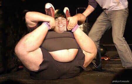 hdepotonasale's tweet photo. Hey .@SouthernMugshot, do you suppose we should be nicer this season of #SouthernCharm &amp; call #FatCraig #CorpulentCraig instead? https://t.co/nvGuDFnlTY