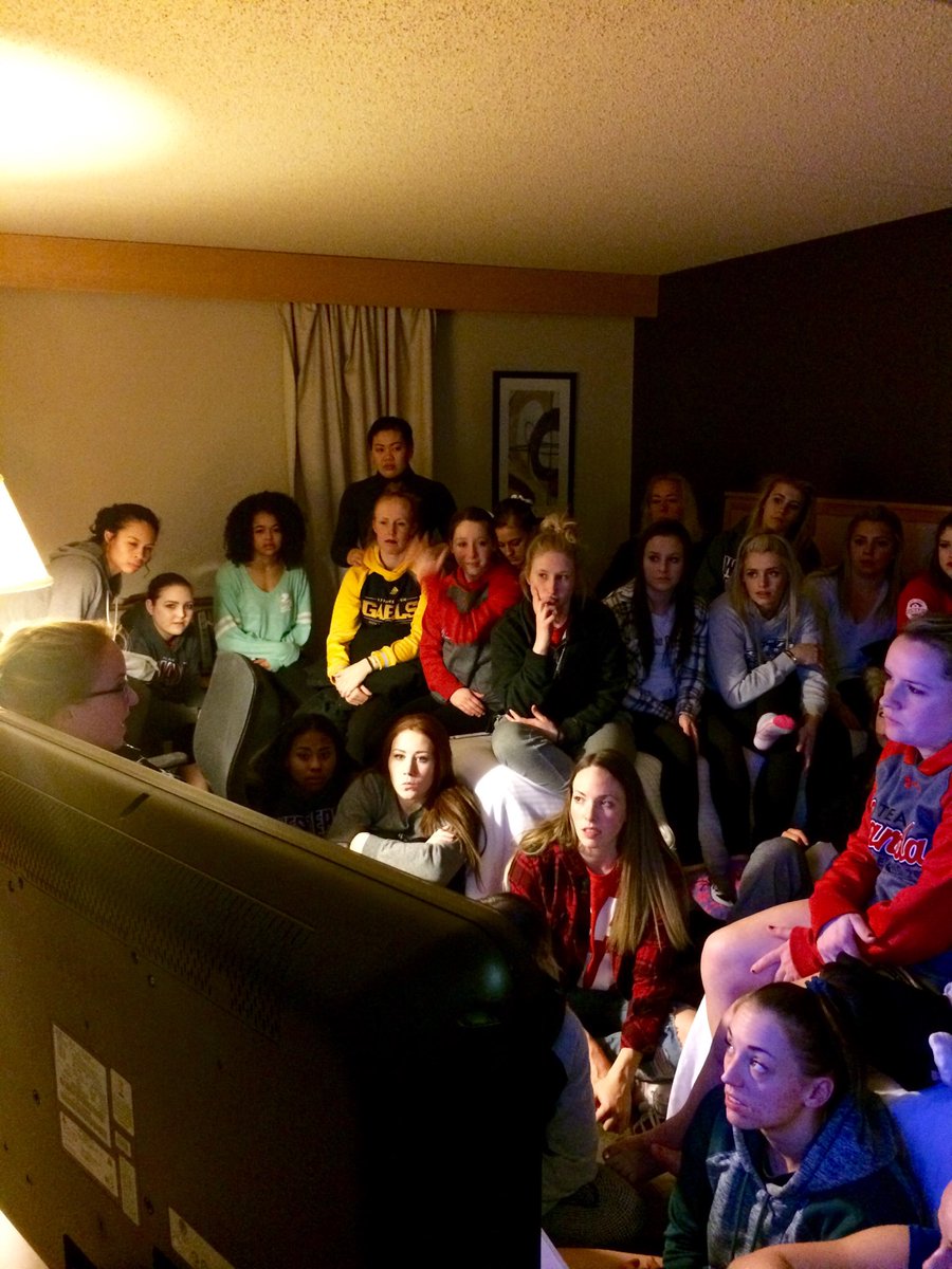 CheerSmartEdu's tweet photo. End of day video analysis @TeamCanadaCheer #tcagp https://t.co/z0hEWtbSVp
