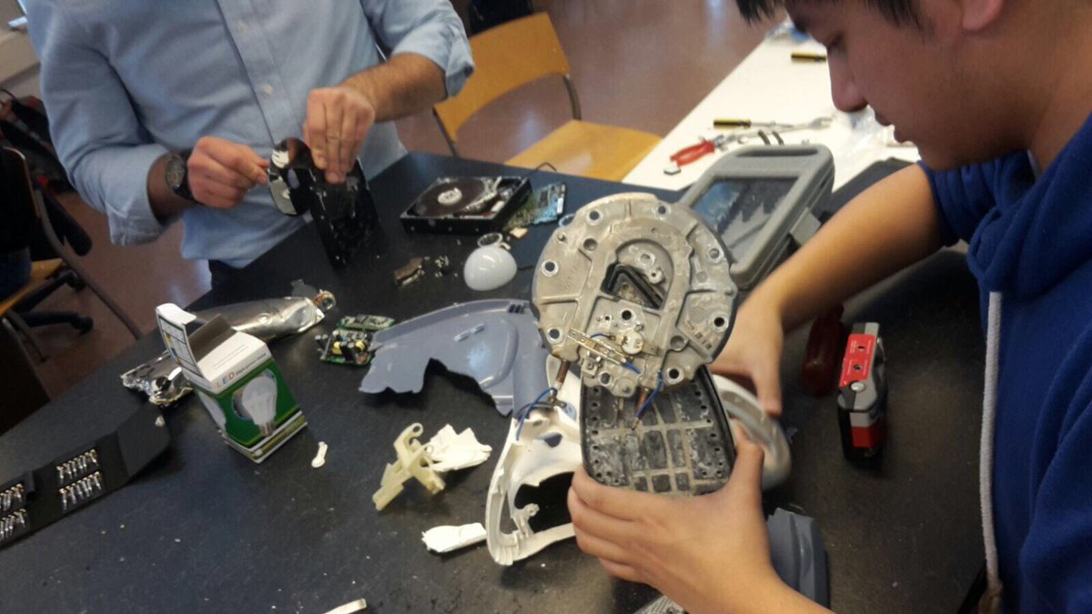 FontysED's tweet image. This is great! Disable without breaking stuff down and co-create new technologies #cross-innovation3.0 #technology #nontechstudents