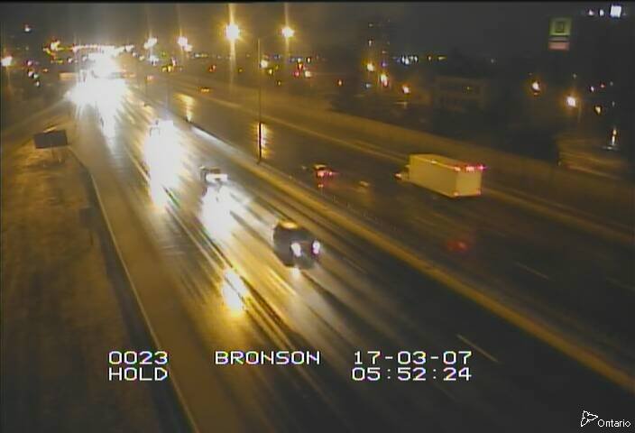 CFRAOttawa's tweet image. Conditions are wet on the main roads, icy in the outer regions, sidewalks and side streets. Be careful! #otttraffic