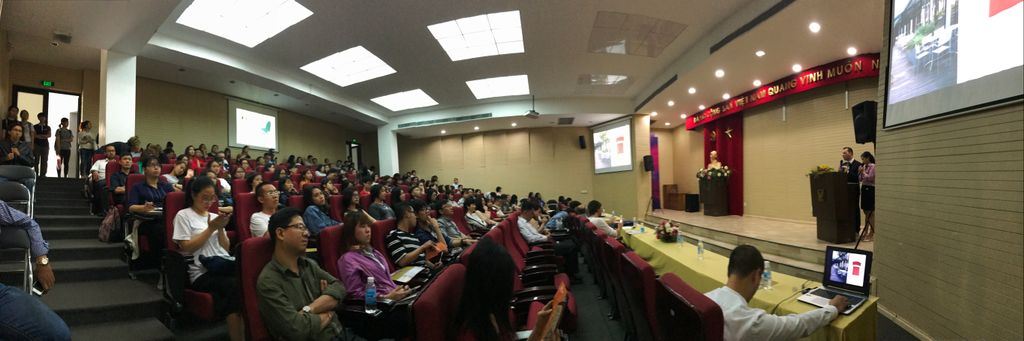 SegisOfficial's tweet photo. Some moments of #ItalianDesignDays celebrated at the University of Architecture in Ho Chi Minh City (#Vietnam) https://t.co/yKeIF5uq1U