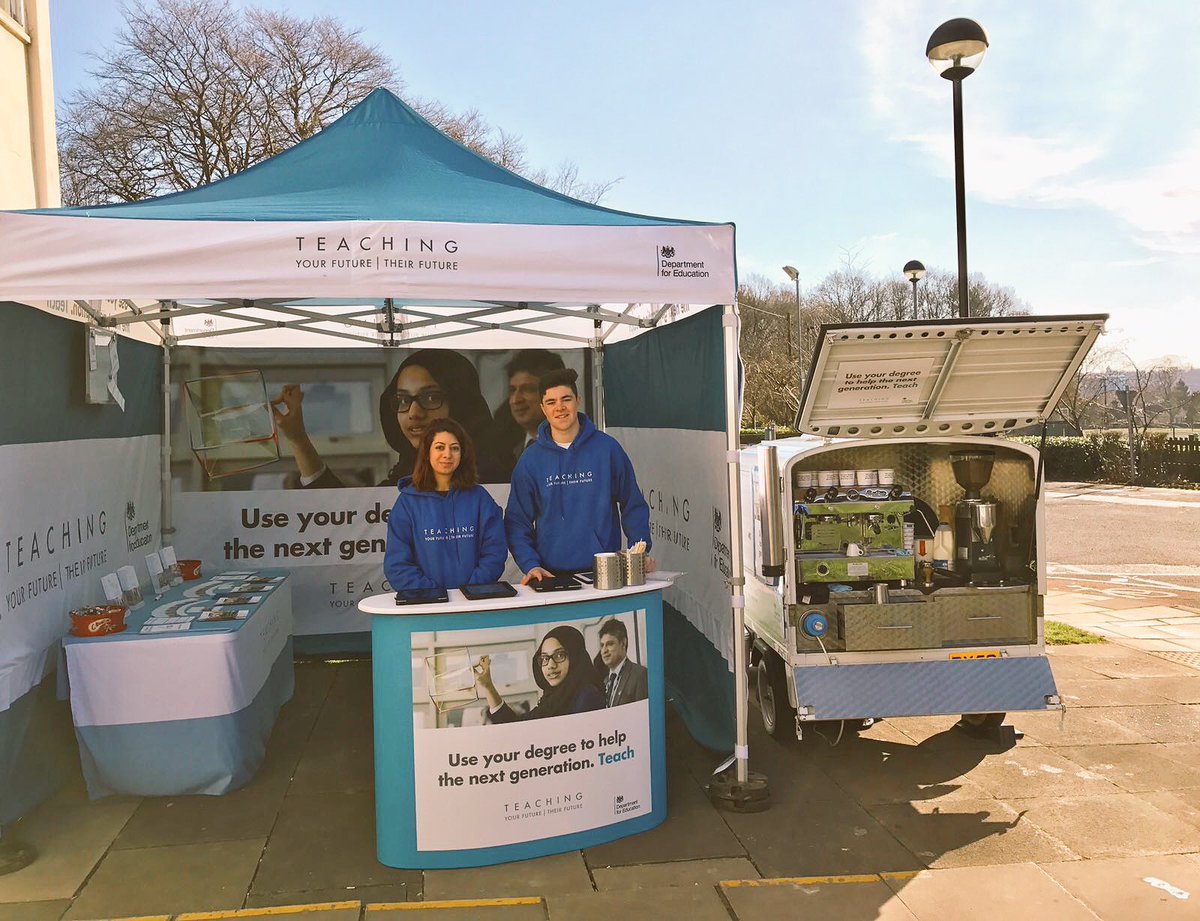 GradPromotions's tweet image. Fancy a career in teaching? Head to the SU Bar where we are until 3pm today! @LeedsBeckettSU @getintoteaching