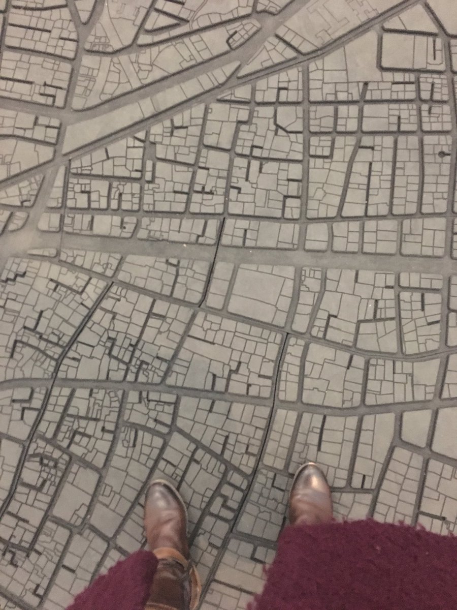 TinctureOfMuse's tweet photo. #omg hilarious #boom #everyoneisonthemap after 20mins of no one on the map @tate #walkonthemap https://t.co/o6ALWDw8Lz