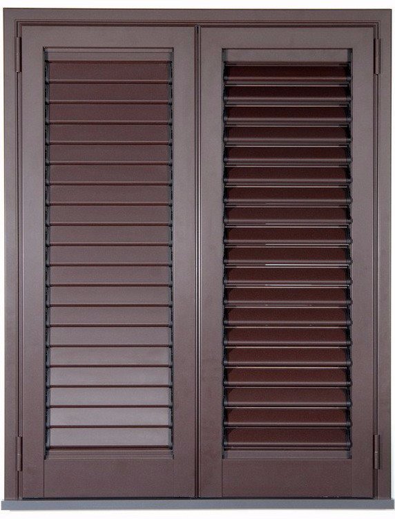 Realizziamo all'interno della nostra officina ad #Arezzo #persiane in #alluminio. 
Richiedi un preventivo gratuito ☛ goo.gl/lHkYsO