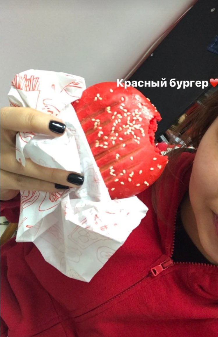 gasreddin's tweet photo. #Red hamburger 😛красный бургер
赤バーガー
#ハンバーガー https://t.co/Fd89q7yK0s