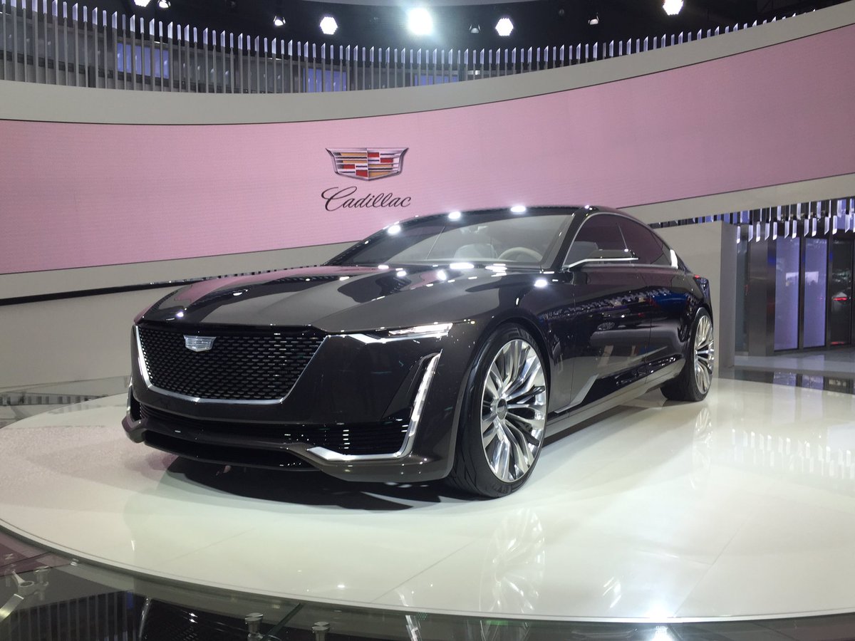 autocar's tweet photo. New Cadillac Escala a very pretty concept in the flesh. Rather Jaguar XJ-like, don't you think? #GIMS2017 https://t.co/nCPIjFnaNc