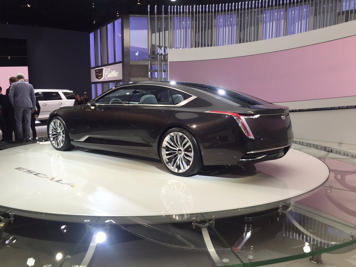 autocar's tweet photo. New Cadillac Escala a very pretty concept in the flesh. Rather Jaguar XJ-like, don't you think? #GIMS2017 https://t.co/nCPIjFnaNc