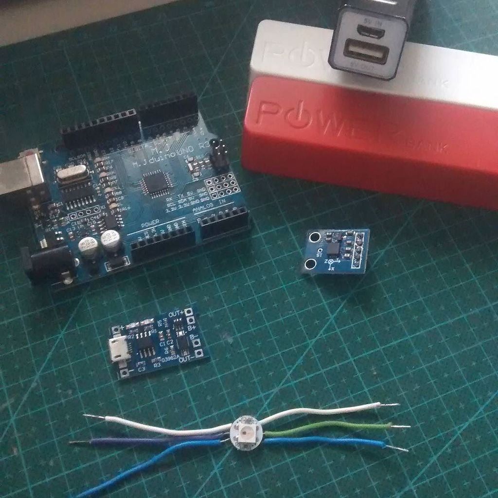 Fonso_Design's tweet photo. New project coming, it involves Arduino, an accelerometer, NeoPixels and batteries. All wi… https://t.co/BgY1LcRqi6 https://t.co/y3AePRzA6E