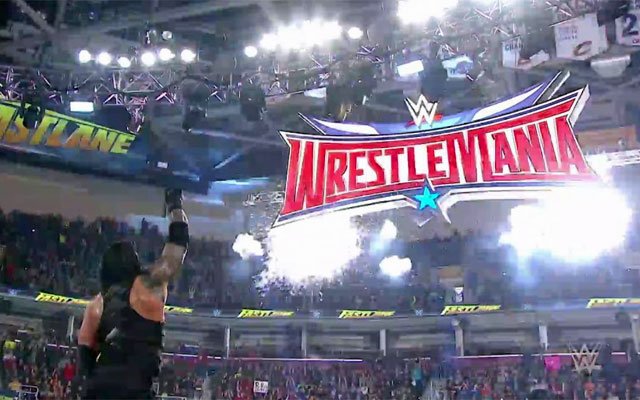 m1l1r's tweet photo. WWE Fastlane 2016 PPV Live blog: Results, highlights, how to watch #Fastlane2016 #WWEFastlane2016Results… https://t.co/5E6PrynAVn https://t.co/jmgxTR8V0Z