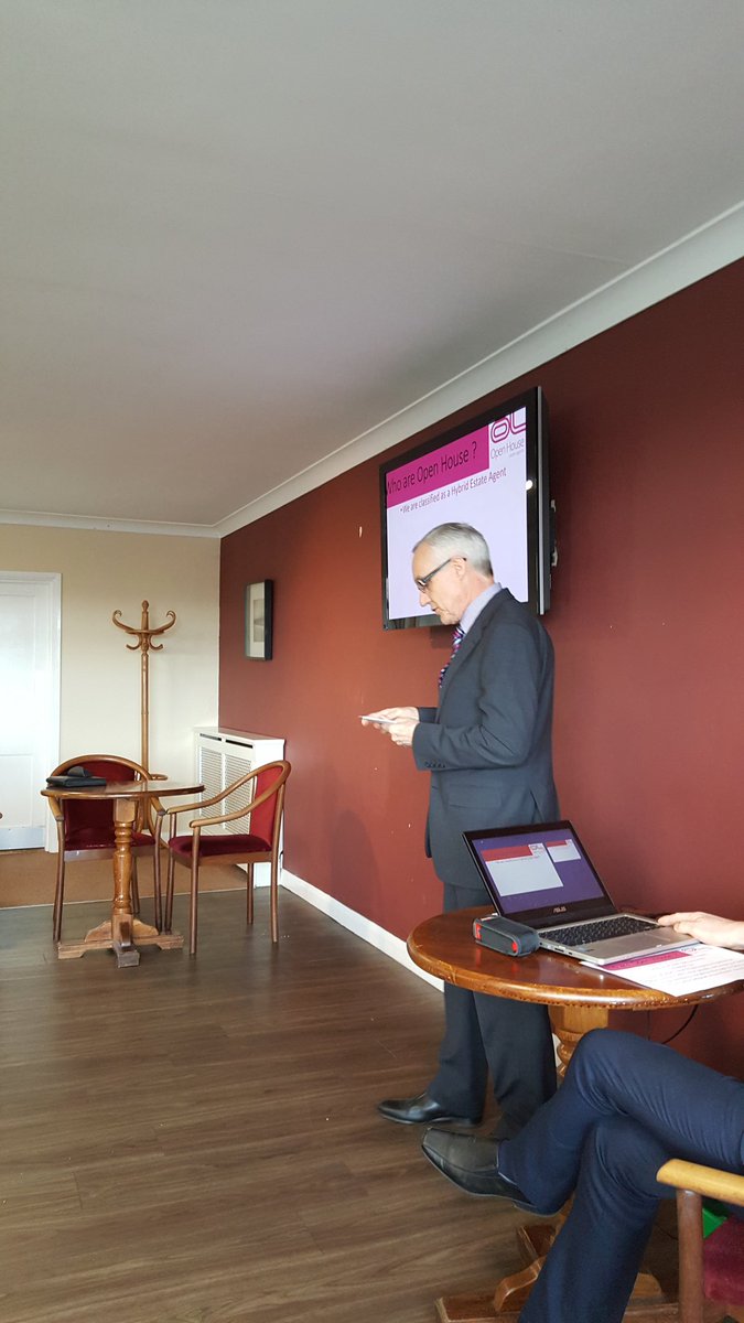 PaulYatesSmith's tweet photo. This morning at @PeacehavenCofC we are learning about Open House #estateagency https://t.co/ATnimExgMu
