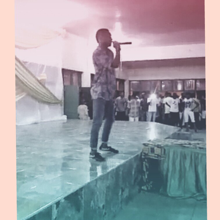 BizStarna's tweet photo. YUNG CHAMP ALIKO DANGOTE @Biz_Starna⭐✨⭐✨⭐✨DOING HIS THING!!!!
#STARNA_SING_SONGS🎤🎤🎤🎤🎤🎤🎤
#MAMness🔥🔥🔥🔥🔥🔥🔥
#BizKoneKTs https://t.co/XRq2XF0D7S