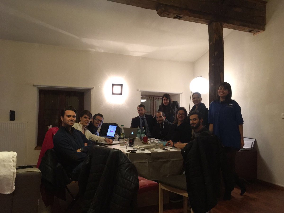 Notre #jrf est enfin lancée, nous vous attendons nombreux pour vous former auprès des meilleurs ce 25Mars.
#audaceJCEF #cvcitoyen #jcef