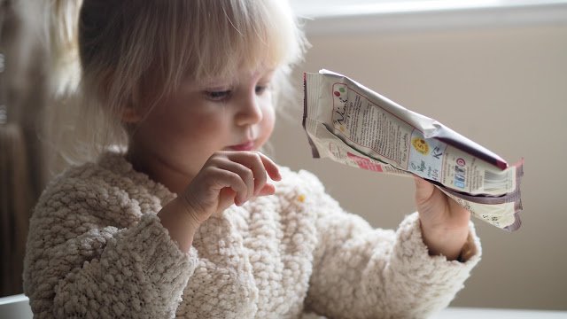 "I didn't have that mum guilt of giving her a packet of crisps" @NicLJohnstx ow.ly/5xcf306A5qV  #kidssnacks #noaddedsugar #airdried