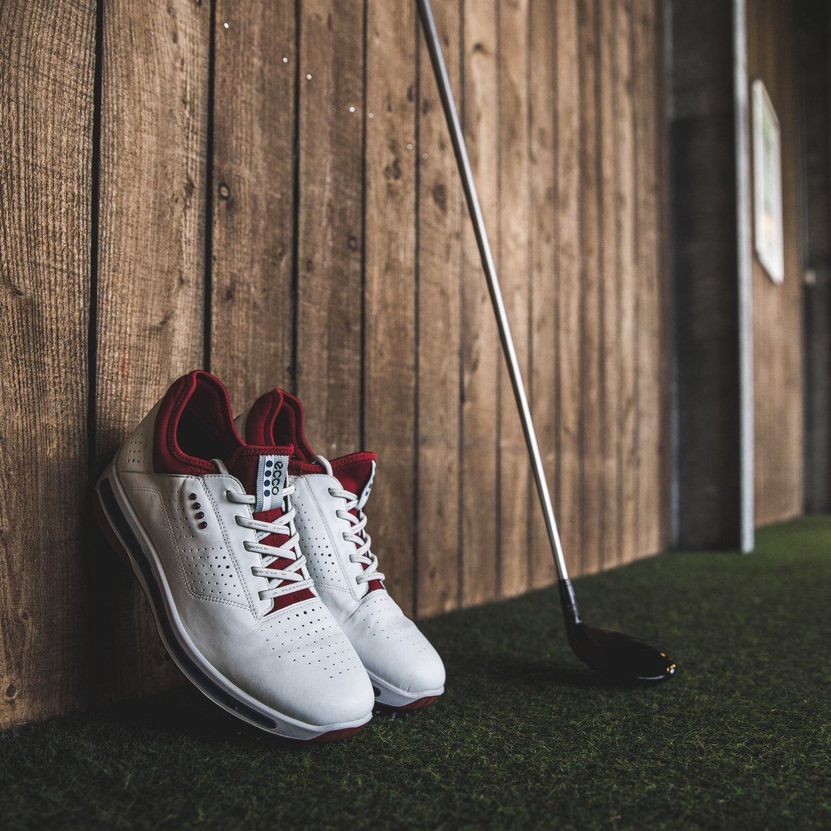 ECCOGOLF's tweet photo. Practice makes perfect! With the new season almost upon us, will you be hitting the driving range to get your game in shape? #ECCOGolf ⛳️🏌🏼 https://t.co/cqQ8wkcGdm