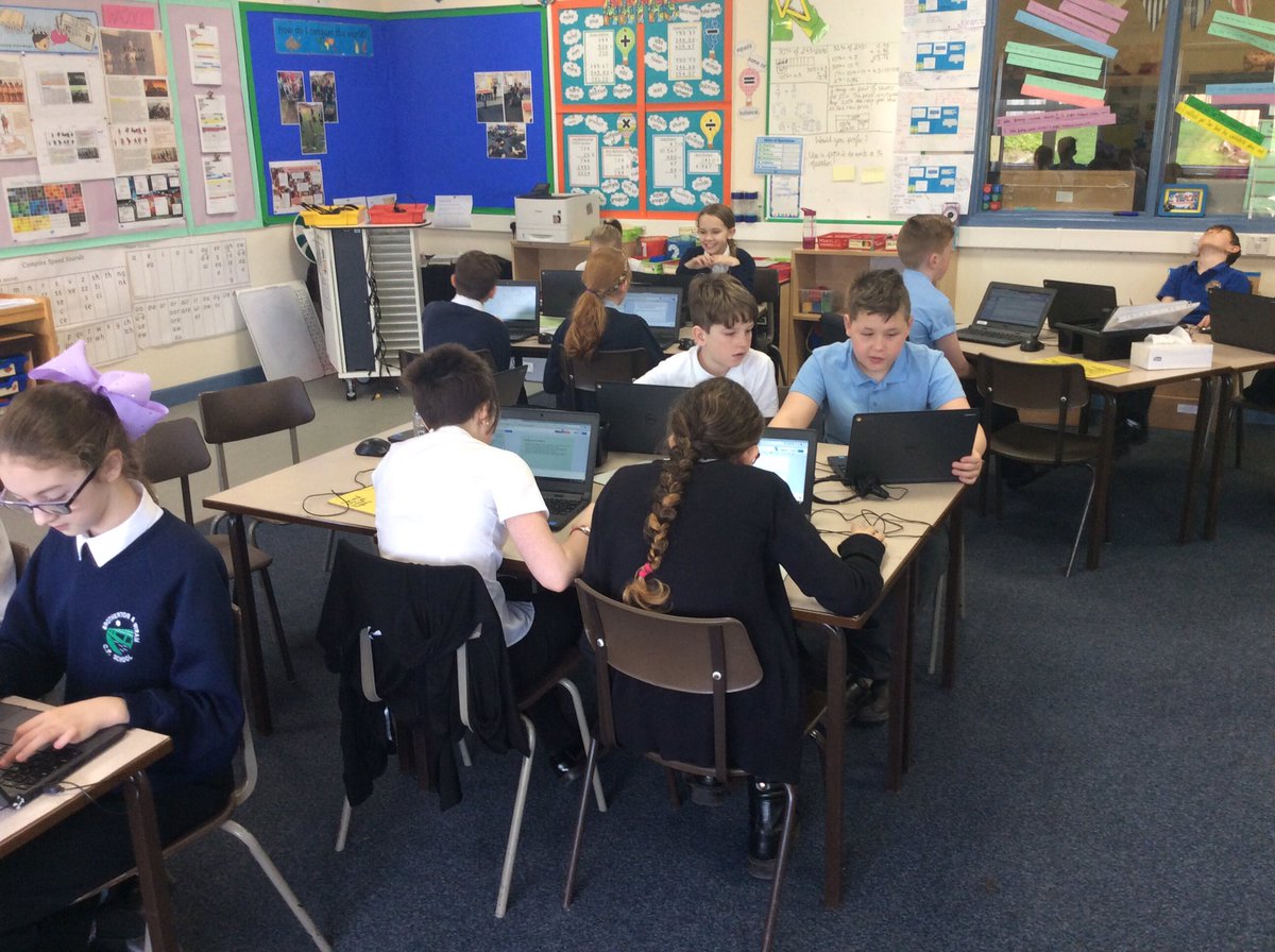 fossclass's tweet photo. @humberclass are really focusing on writing and editing their Roman Non Chronological report. #chromebookledlearning https://t.co/3oJnWt8hRc
