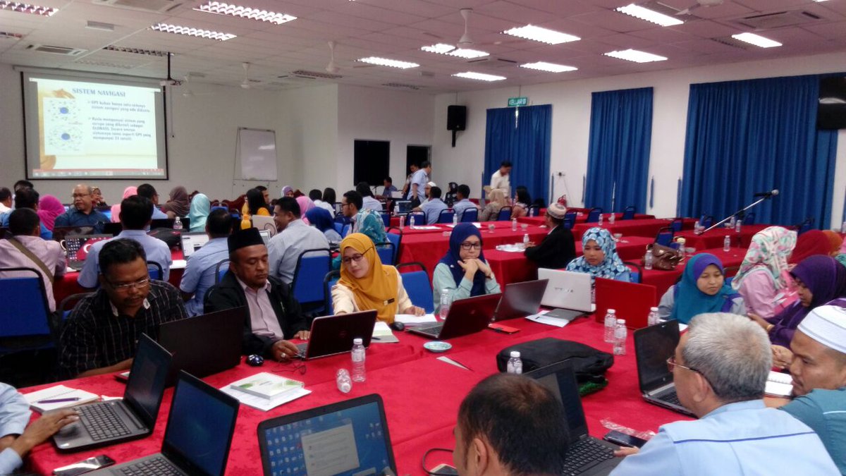 myDOA_Pahang's tweet photo. Program Pengharmonian Data Keluasan Tanaman Sayuran Malaysia. Selamat datang ke Plp Inderapura, Kuantan https://t.co/SCqTfvKaPO