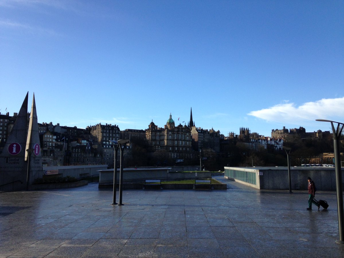 MattBARRERE's tweet photo. What a beautiful day in Edinburgh for the @MatthewClarkLtd tasting #theExperience https://t.co/YRFfgRbzFN