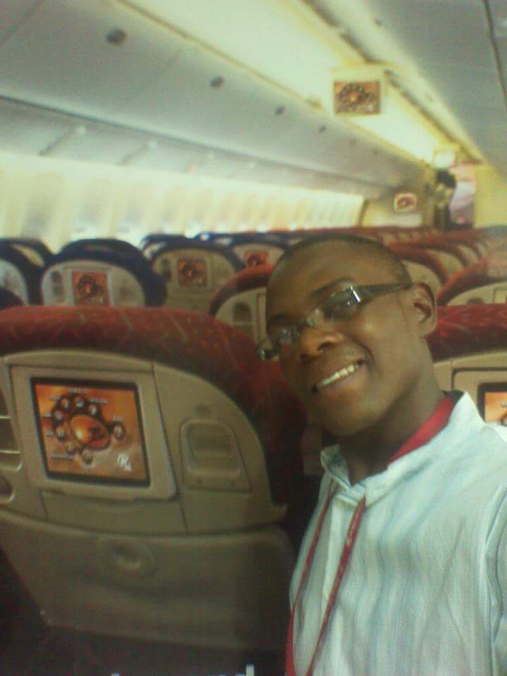 BoshHussein's tweet photo. Sad! Another university graduate who is homeless in the street of Nairobi. Vince was an Intern at @KenyaAirways. Not the Kenya we want. https://t.co/OruDnKoFv7