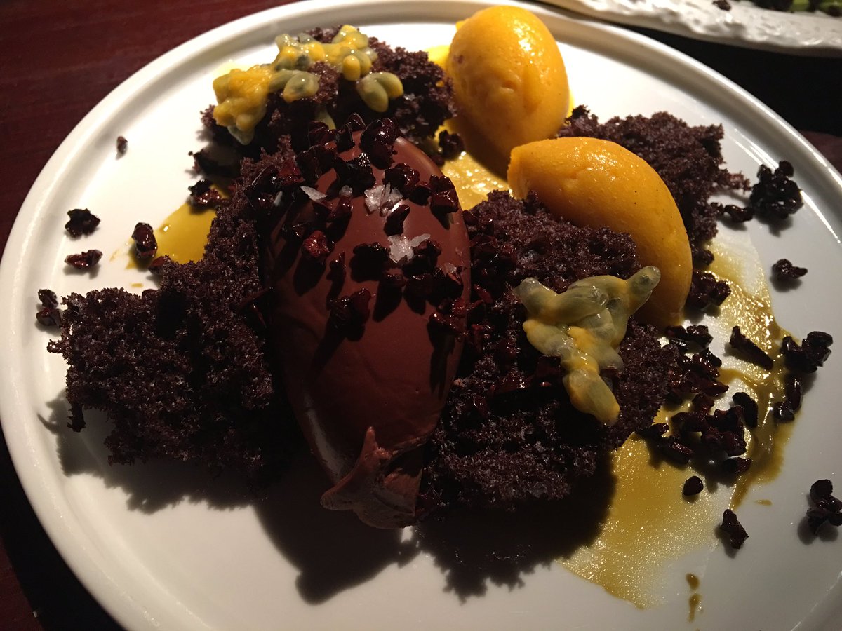 AnitaSupDiez's tweet photo. Delicioso postre del #restaurantpla 😍Increíble! #Barcelona https://t.co/AUilJ8QnAM