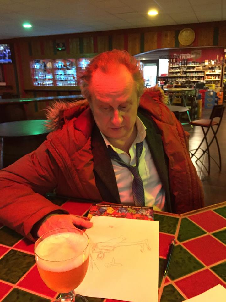 VandBOfficiel's tweet photo. Quand Benoit #poelvoorde ne tourne pas, il sait où boire une bonne bière ! #vandb https://t.co/7WgFgVDrWk