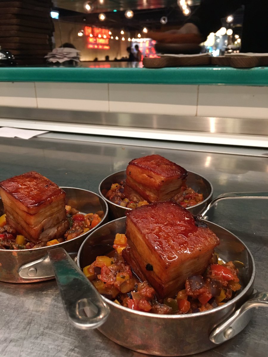 ChefAndyRees's tweet photo. Roast pork belly and ratatouille. Not like my Cdp said "what they named it after the movie" https://t.co/xARPDBTVya
