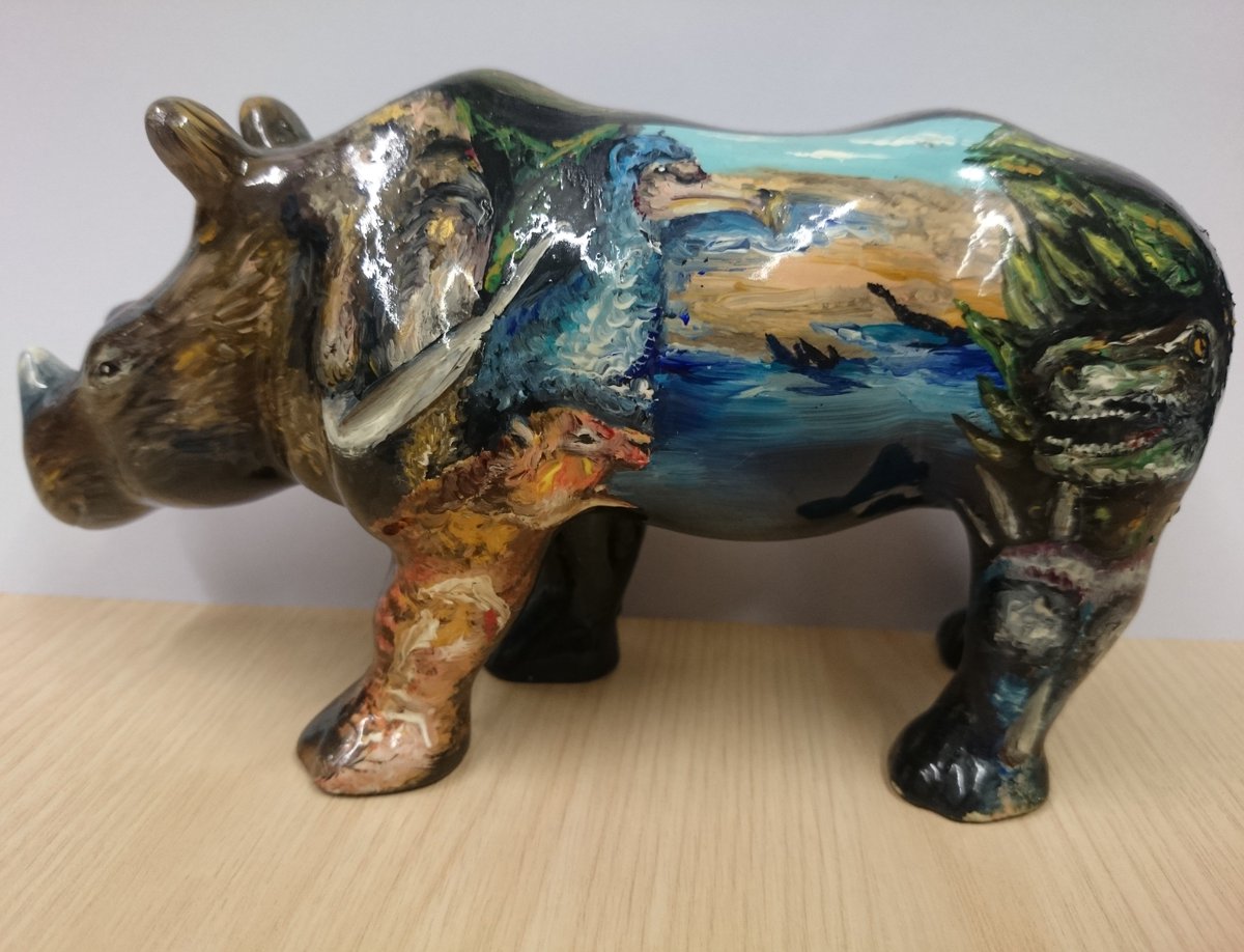 Amazed by the mini <a href="/DevonDinoRhino/">Dino Rhino</a> hand-painted for <a href="/GreatBigRhinos/">Great Big Rhinos</a> <a href="/verytinytweets/">Model Village, Devon</a>