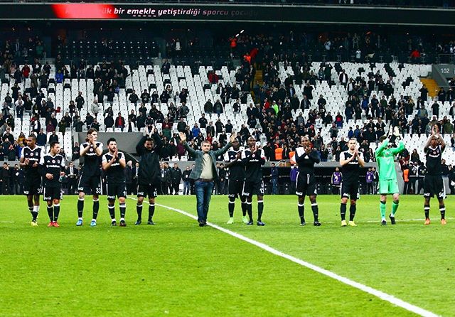 NoirBlancAsk's tweet photo. 19:03 @Besiktas 😋 https://t.co/WlVxHkdM2L