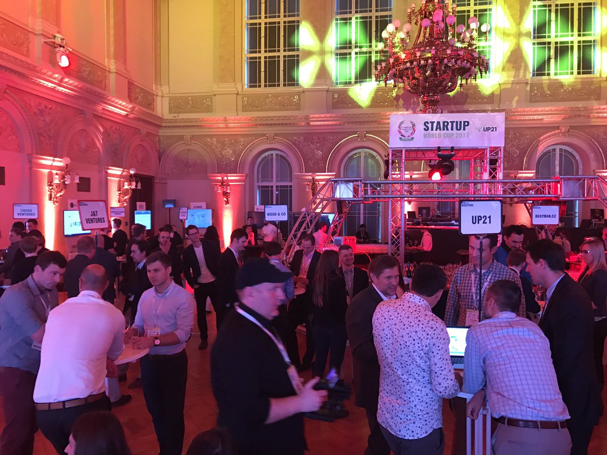 swcprague's tweet photo. Unique opportunity 'Drink with investors' in main hall! #swcprague https://t.co/YoahIvApEF