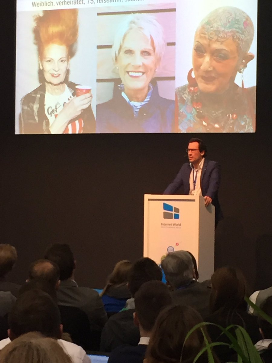 #Vortrag von C. Regner auf der Internetworld: Mit Onsite-Suche zu mehr #Relevanz und #customerexperience #internetworld <a href="/RelevanceEngine/">haupia</a>