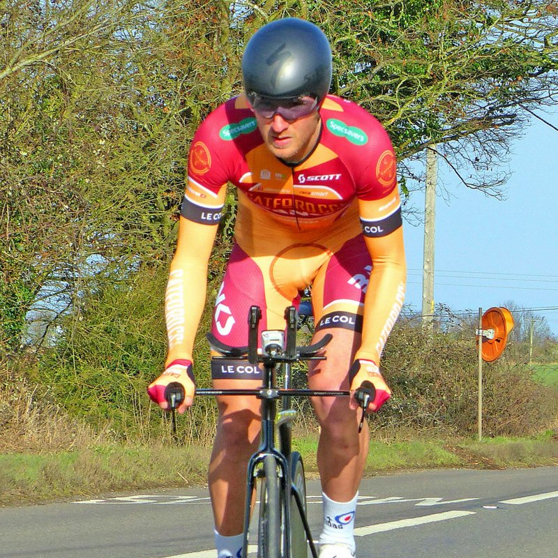 <a href="/Chapperz31/">Lloyd Chapman</a> of <a href="/Catfordbanks/">CatfordCCEquipeBanks</a> - 2 days, 2 races, 2 wins lecol.net/blogs/news/cha…  #cycling #timetrial