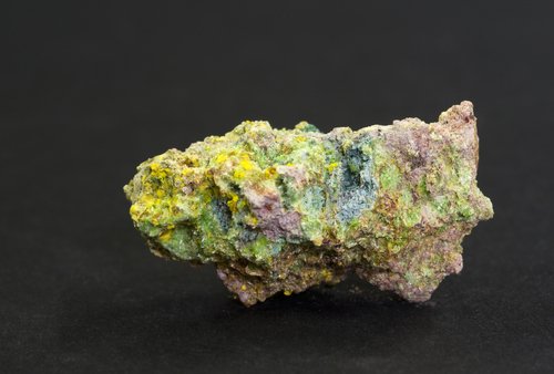 DiscoverMag's tweet photo. The world’s most controversial element. https://t.co/QQnMIQeApL https://t.co/HbYEtSGOiL