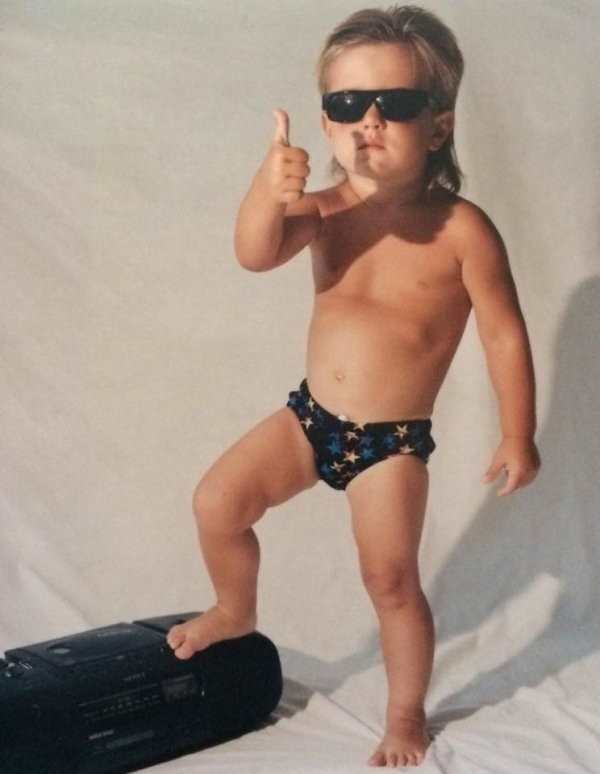 MensHumor's tweet photo. This kid is just waiting to become a meme. https://t.co/iUPw1J4q0p
