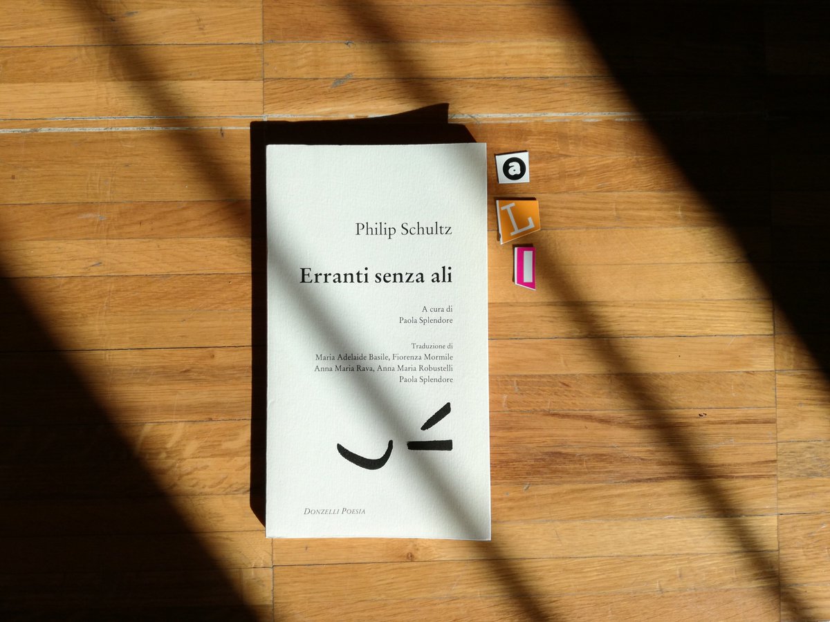 A volte,
per
sentirsi superiore
ai suoi fallimenti,
il mio cervello mi mente.

<a href="/Philip_Schultz1/">Philip Schultz</a> con <a href="/dp_dpaolin/">demetrio paolin</a>, giovedì, al <a href="/SermigTorino/">Arsenale della Pace</a>.