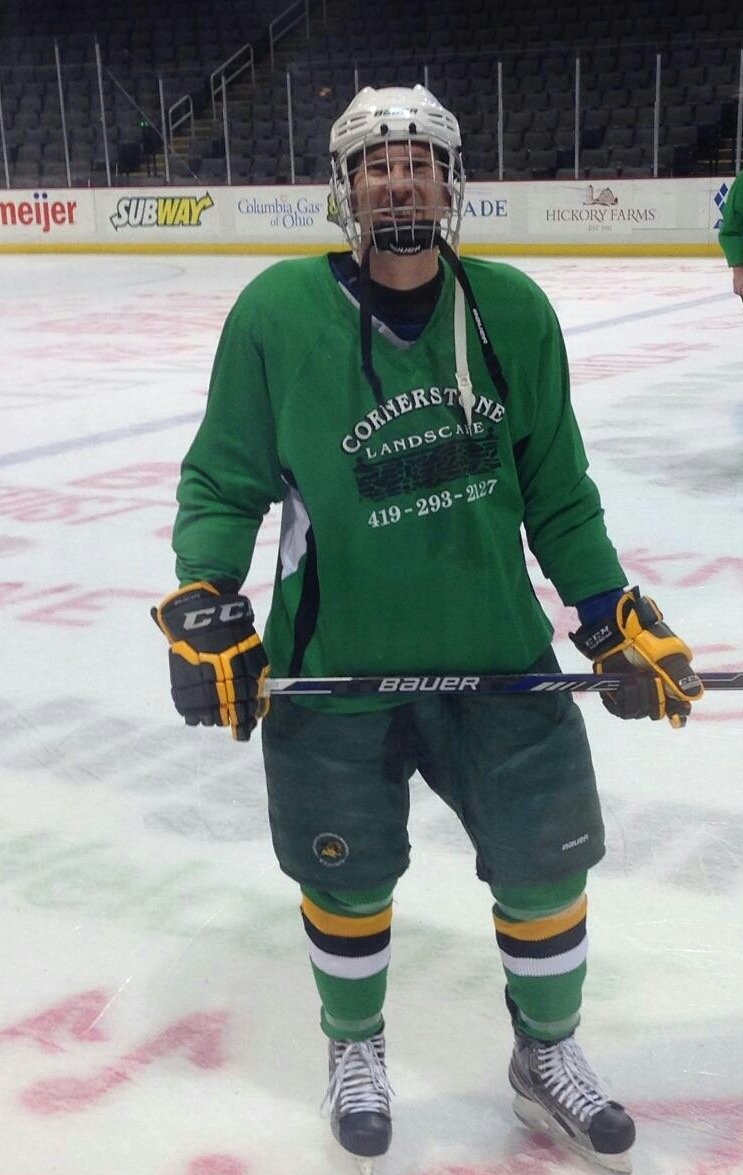 suearcher24's tweet photo. Great watching my son @LukeArcher7 play at the Huntington Center #icemom https://t.co/127u8IgY8M