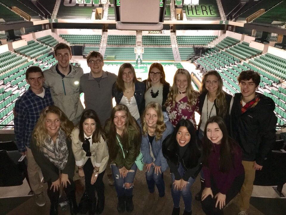 We are so excited to plan and create an amazing graduation for our class!